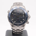 Omega Seamaster Diver 300 Frontansicht des blauen Zifferblatts mit blauer Taucherlünette