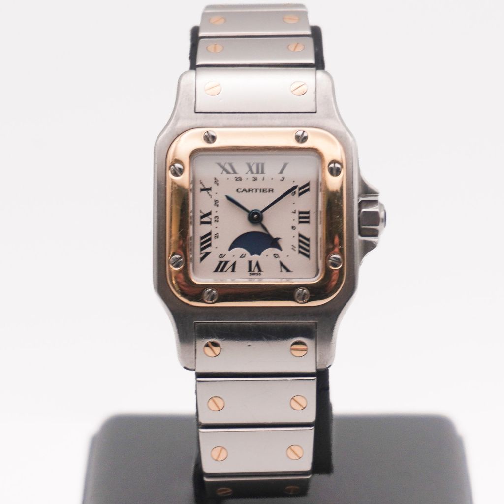 Cartier Santos Galbee Stahl/Gold Frontansicht des weißen Zifferblatts mit Mondphase