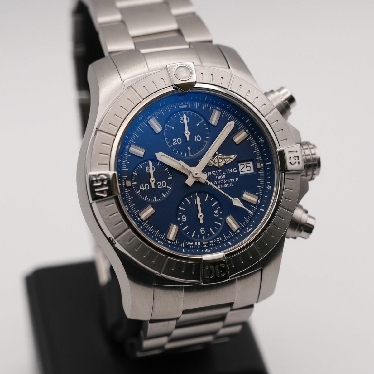Breitling Avenger Chronograph