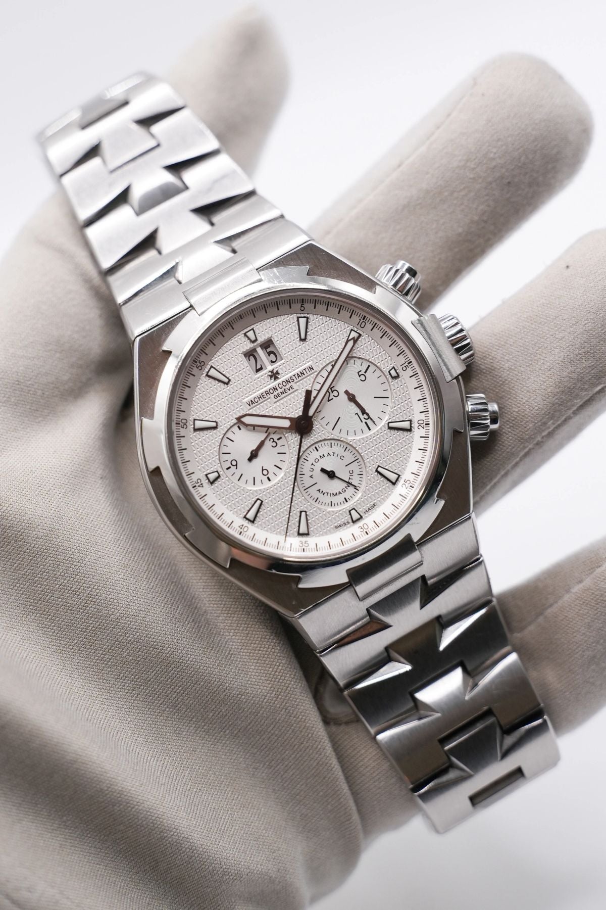 Vacheron Constantin Overseas Chronograph Zifferblatt Weiß