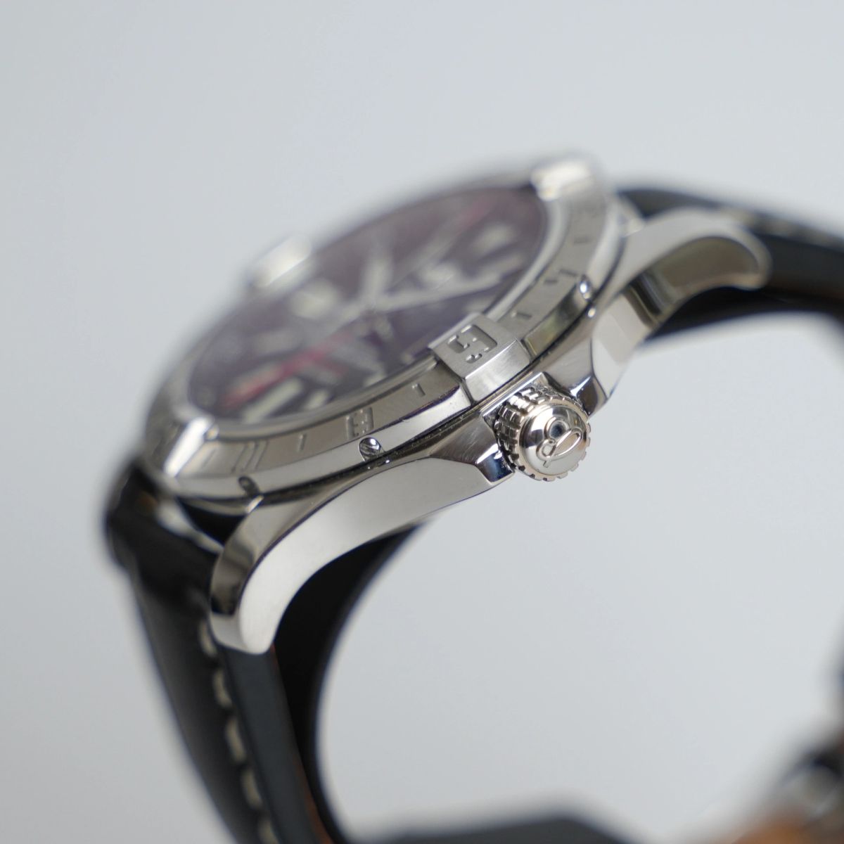 Breitling Avenger II GMT