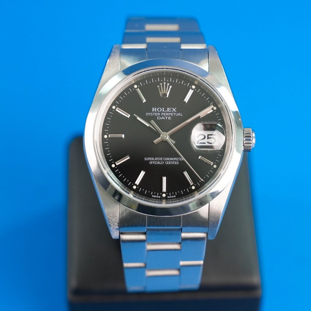 Rolex Oyster Perpetual Date 34 Ref. 15200, schwarzes Zifferblatt — Frontansicht