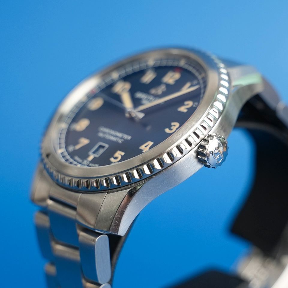 Breitling Aviator 8 Ansicht 3