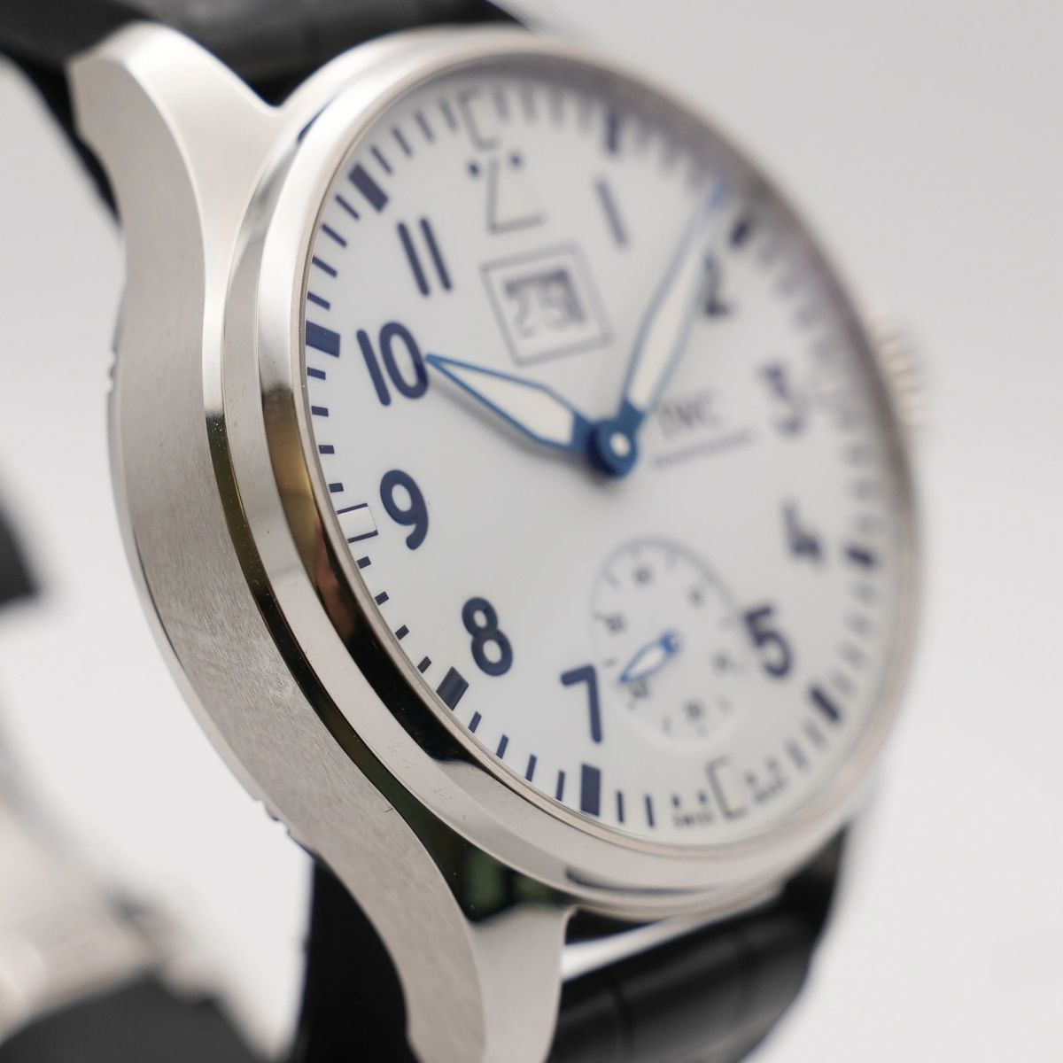 IWC Big Pilot Big Date 150 Years Zifferblatt weiß