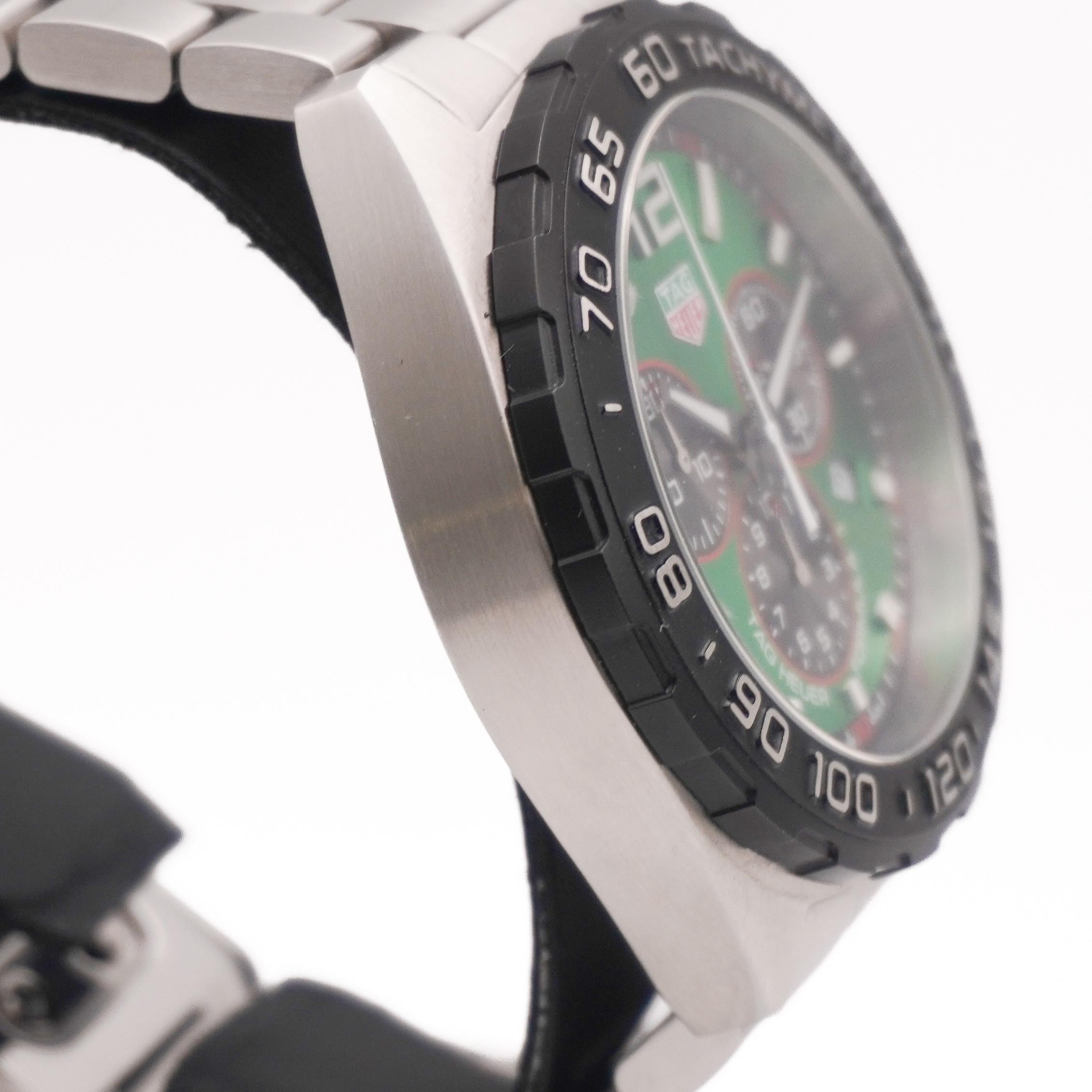 TAG Heuer Formula 1 CAZ101AP — seitliche Ansicht mit Drückern