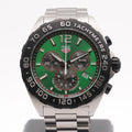 TAG Heuer Formula 1 Chronograph, grünes Zifferblatt, Referenz CAZ101AP — Frontansicht