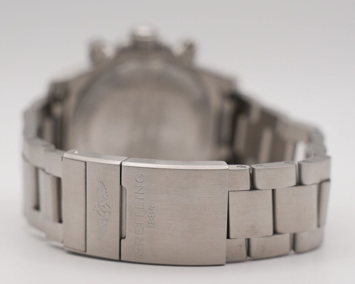 Breitling Avenger Chronograph
